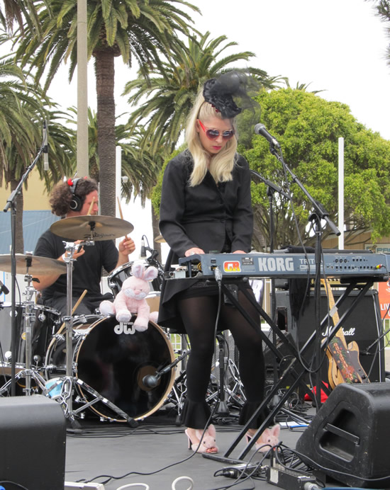 Gram Rabbit at Indie West Fest 2011